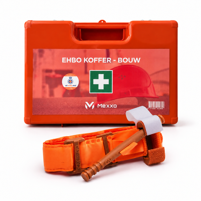 Mexxo bouw verbandkoffer, oranje koffer met opschrift EHBO KOFFER - BOUW, met CAT Gen7 tourniquet ervoor